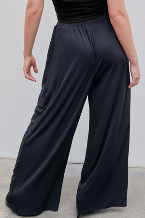 Stretchy Wide-Leg Pants